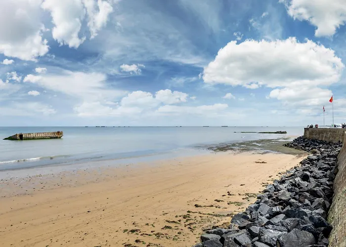 A L'est - Vue Sur La Digue