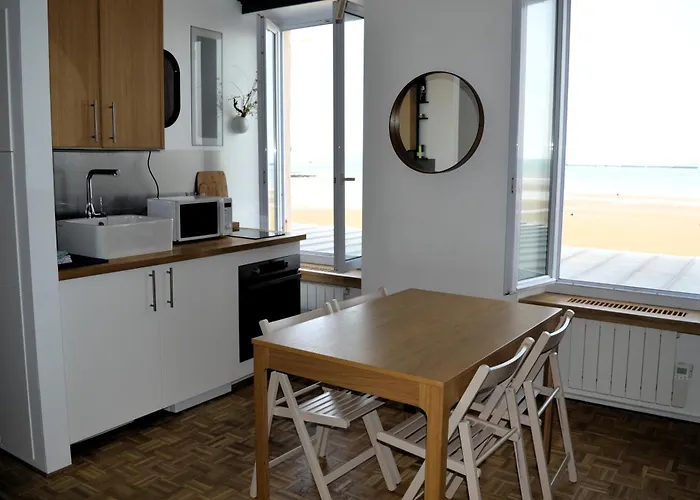 Lejlighed A L'est - Vue Sur La Digue Arromanches-les-Bains