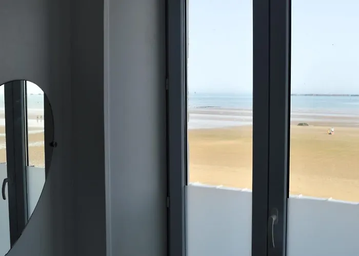 Lejlighed A L'est - Vue Sur La Digue *